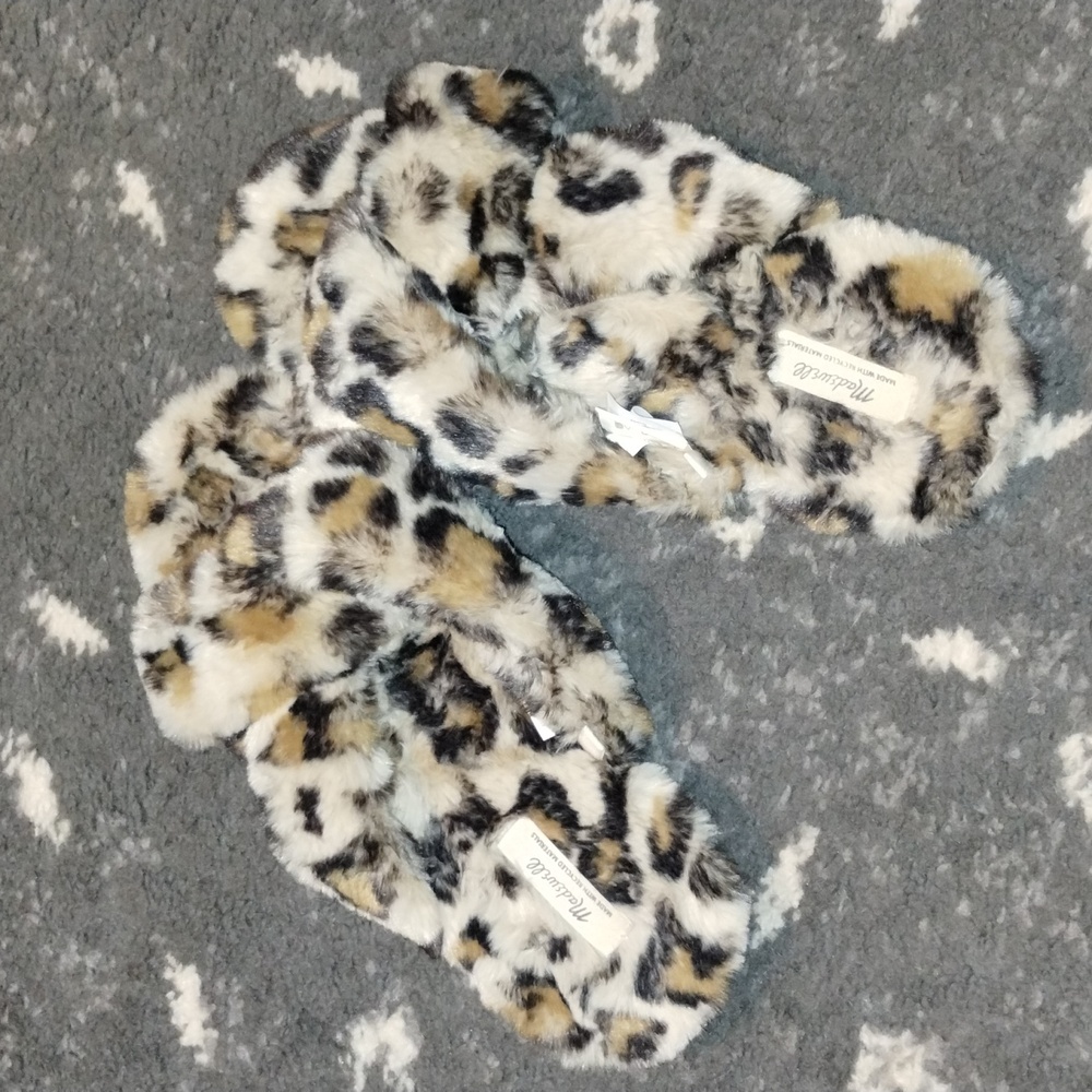 Madewell fuzzy slippers